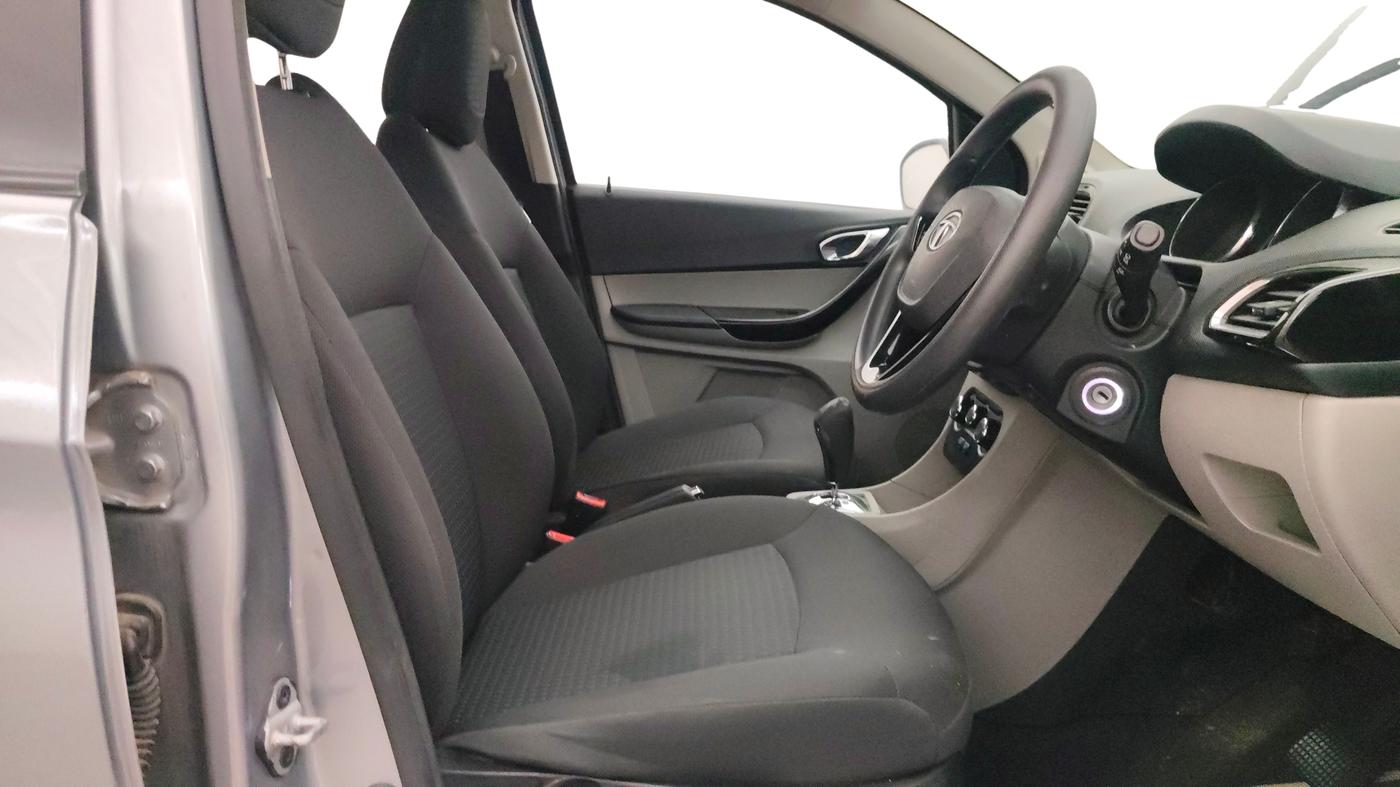 2018 Tata Tiago XZA PETROL, Petrol, Automatic, 43,111 km, Right Side Front Door Cabin