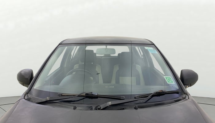 2017 Maruti Swift LXI (O), Petrol, Manual, 32,864 km, Front Windshield