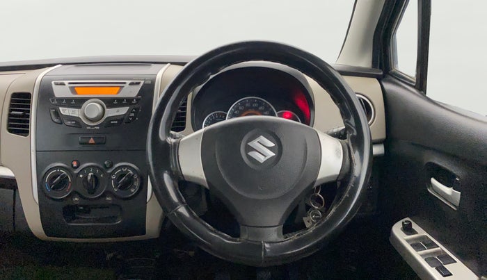 2015 Maruti Wagon R 1.0 VXI, Petrol, Manual, 1,11,487 km, Steering Wheel Close Up