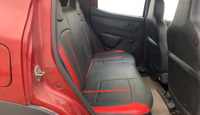 2016 Renault Kwid RXT 0.8, Petrol, Manual, 45,419 km, Right Side Rear Door Cabin