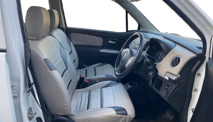 2016 Maruti Wagon R 1.0 VXI, Petrol, Manual, 59,341 km, Right Side Front Door Cabin