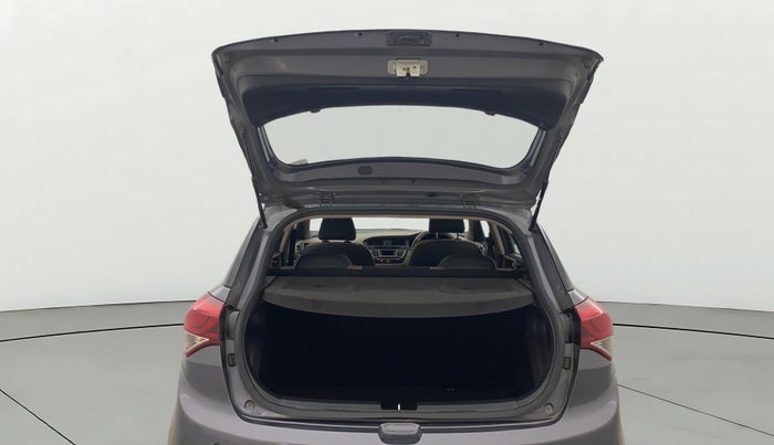 2016 Hyundai Elite i20 MAGNA 1.2, Petrol, Manual, 77,038 km, Boot Door Open