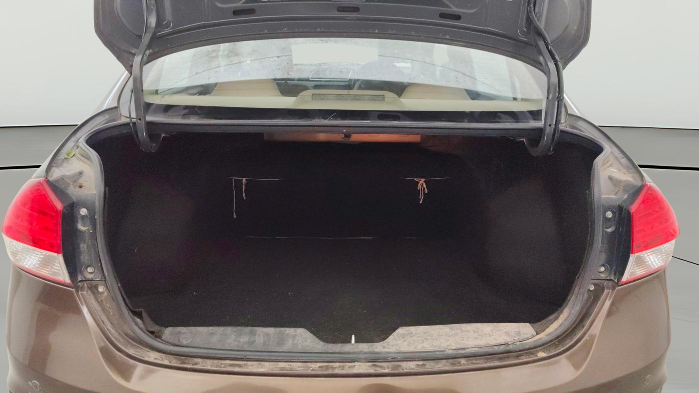 2015 Maruti Ciaz VXI+, Petrol, Manual, 94,306 km, Boot Open Zoomed View