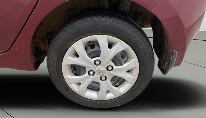 2017 Hyundai Grand i10 MAGNA AT 1.2 KAPPA VTVT, Petrol, Automatic, 46,834 km, Left Rear Wheel