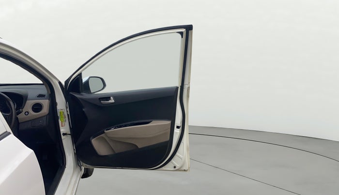 2014 Hyundai Grand i10 ASTA AT 1.2 KAPPA VTVT, Petrol, Automatic, 98,997 km, RHS Front Door