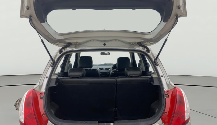 2015 Maruti Swift VXI, Petrol, Manual, 69,289 km, Boot Open Zoomed View