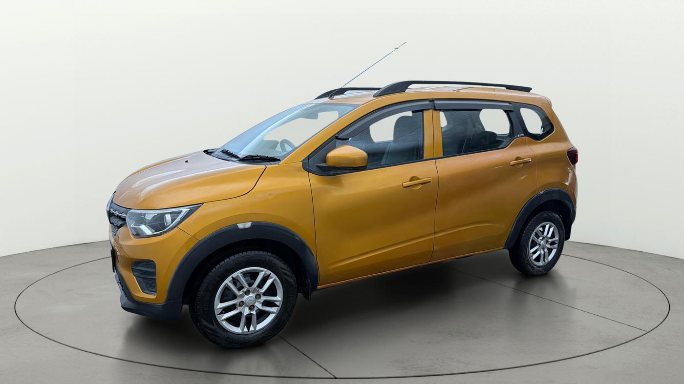 2020 Renault TRIBER RXL MT, Petrol, Manual, 68,082 km, Left Front Diagonal