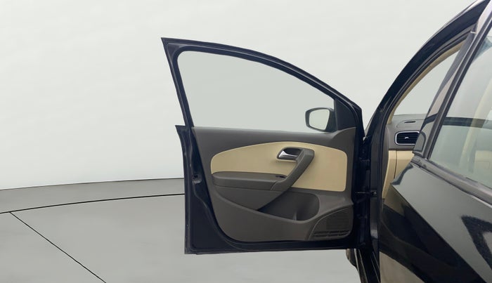 2014 Volkswagen Vento HIGHLINE PETROL AT, Petrol, Automatic, 48,605 km, LHS Front Door