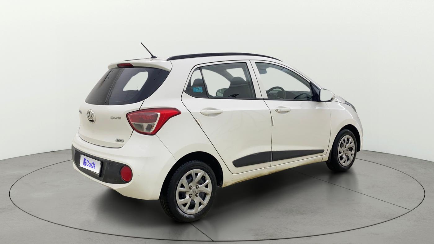 2017 Hyundai Grand i10 SPORTZ (O) 1.2 U2 CRDI, Diesel, Manual, 1,31,537 km, Right Back Diagonal