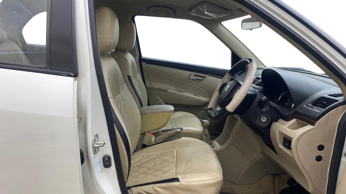 2015 Maruti Swift Dzire VDI, Diesel, Manual, 1,04,191 km, Right Side Front Door Cabin