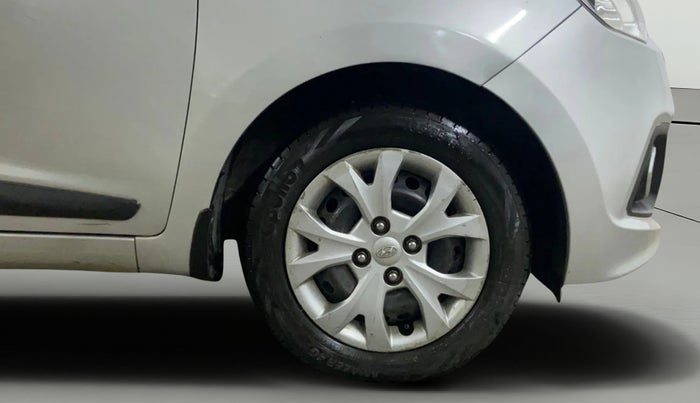 2015 Hyundai Grand i10 SPORTZ 1.1 CRDI, Diesel, Manual, 53,419 km, Right Front Wheel