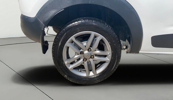 2020 Renault TRIBER RXZ, Petrol, Manual, 82,282 km, Right Rear Wheel