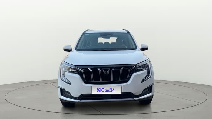 2023 Mahindra XUV700 AX 7 LUXURY P AT 7 STR, Petrol, Automatic, 40,991 km, Front
