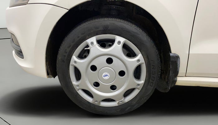 2016 Volkswagen Polo COMFORTLINE 1.2L, Petrol, Manual, 88,927 km, Left Front Wheel