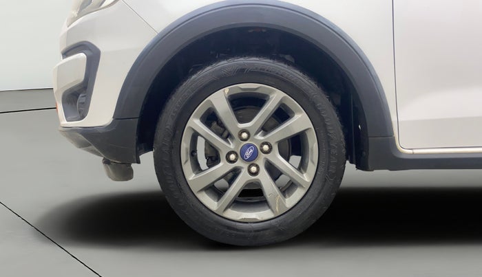 2018 Ford FREESTYLE TITANIUM 1.2 PETROL, Petrol, Manual, 68,864 km, Left Front Wheel