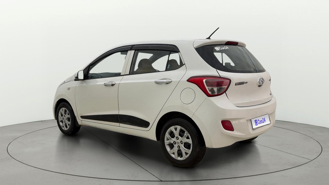 2015 Hyundai Grand i10 MAGNA 1.2 KAPPA VTVT, Petrol, Manual, 98,757 km, Left Back Diagonal