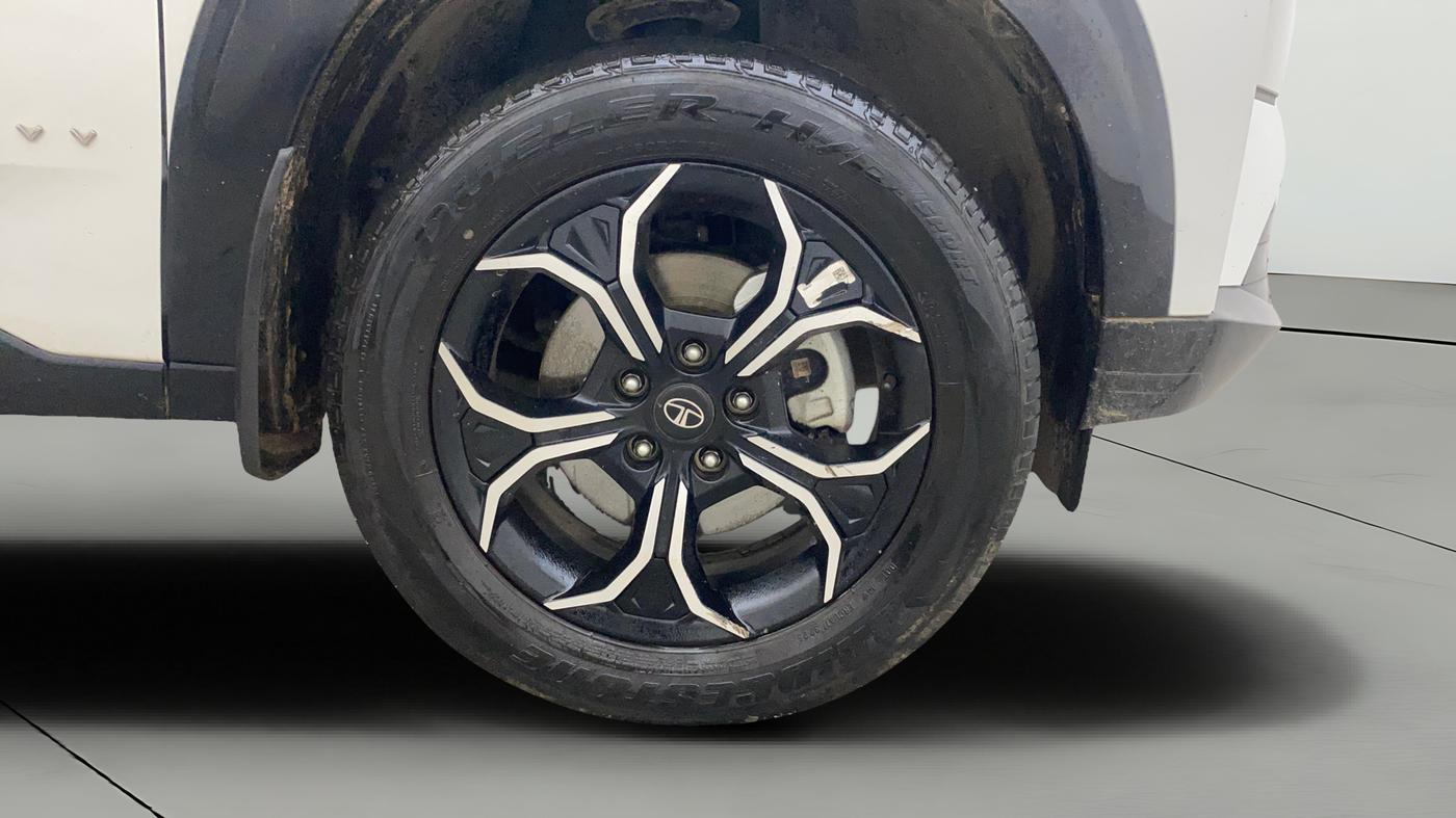 2025 Tata Curvv Creative S 1.2 Petrol 6MT, Petrol, Manual, 15,761 km, Right Front Wheel