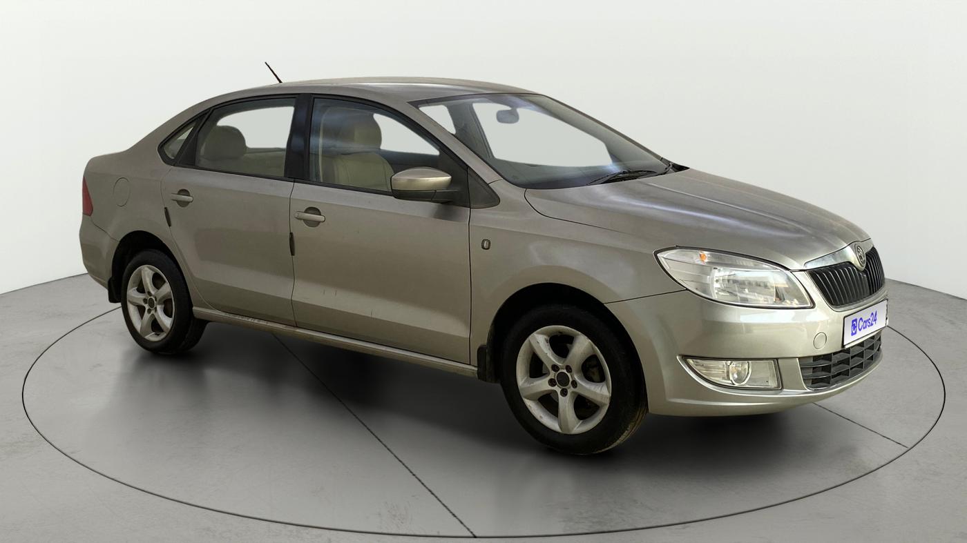 2014 Skoda Rapid 1.6 MPI AMBITION PLUS AT, Petrol, Automatic, 62,551 km, SRP