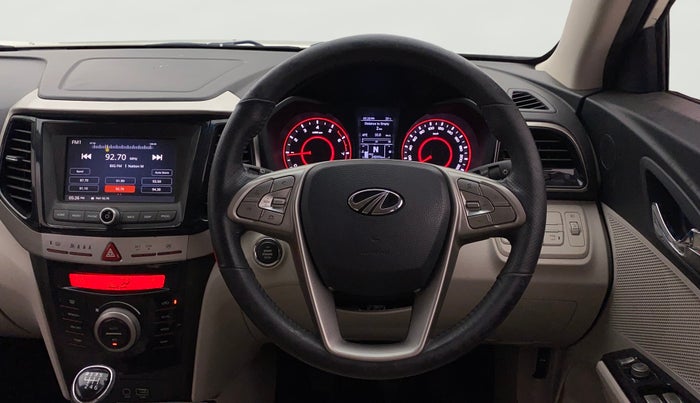 2020 Mahindra XUV300 W8 (O) 1.2 PETROL, Petrol, Manual, 34,817 km, Steering Wheel Close Up