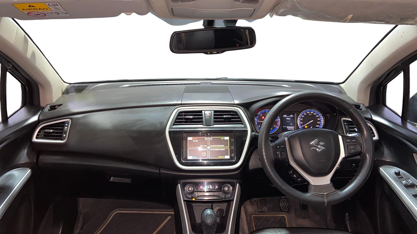 2015 Maruti S Cross ALPHA 1.6, Diesel, Manual, 1,32,030 km, Dashboard