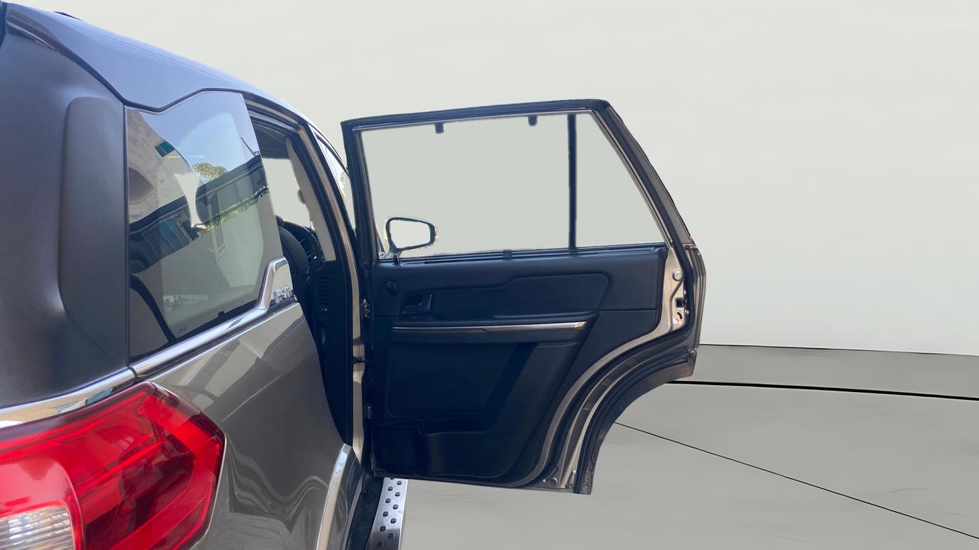 2019 Tata Hexa XTA 4X2 7 STR, Diesel, Automatic, 95,545 km, RHS Rear Door