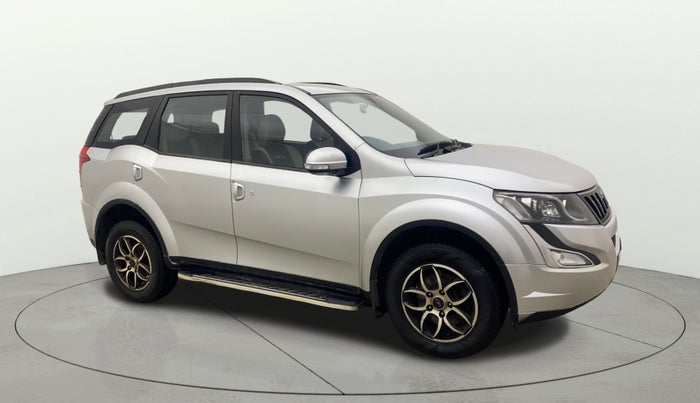 2017 Mahindra XUV500 W6 AT, Diesel, Automatic, 57,612 km, Right Front Diagonal