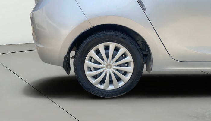 2018 Tata TIGOR XT PETROL, CNG, Manual, 62,047 km, Right Rear Wheel