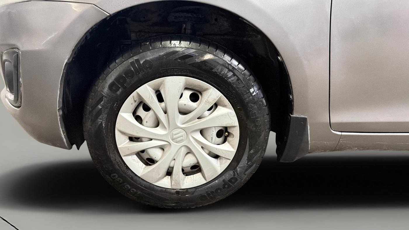 2016 Maruti Swift LXI (O), Petrol, Manual, 75,404 km, Left Front Wheel