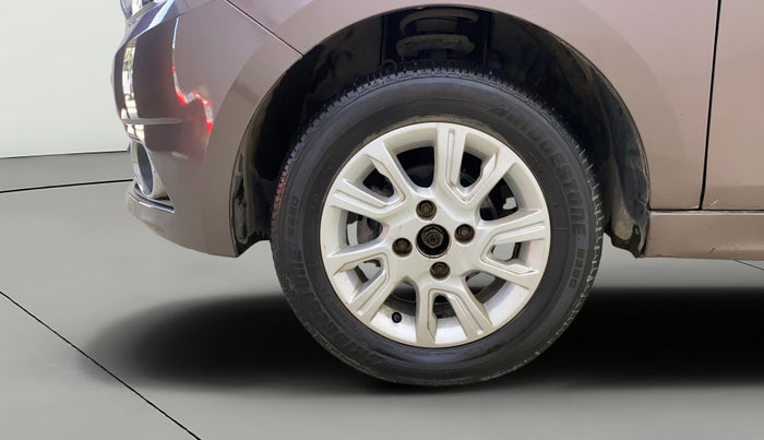 2016 Tata Tiago XZ PETROL, Petrol, Manual, 58,013 km, Left Front Wheel