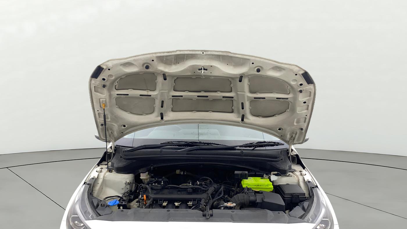 2021 Hyundai NEW I20 ASTA 1.2 AT, Petrol, Automatic, 1,02,328 km, Open Bonet