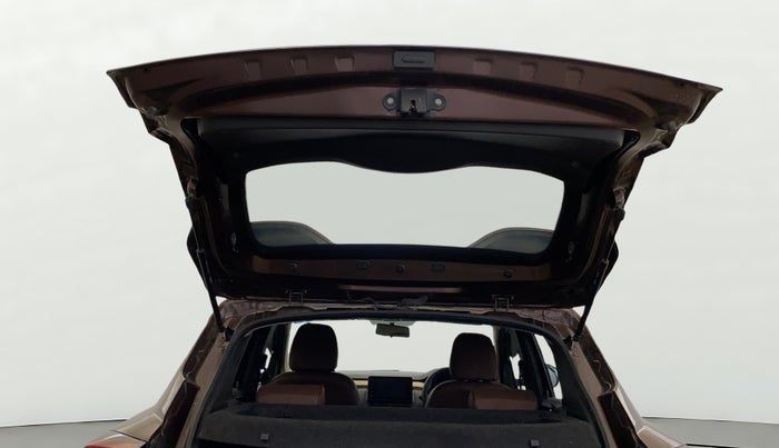 2023 Renault Kiger RXT (O) AMT, Petrol, Automatic, 9,316 km, Boot Door Open