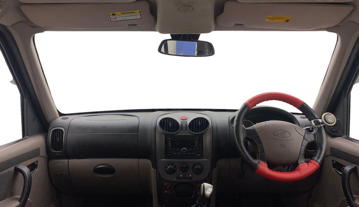 2013 Mahindra Scorpio VLX 2WD AIRBAG, Diesel, Manual, 1,44,881 km, Dashboard