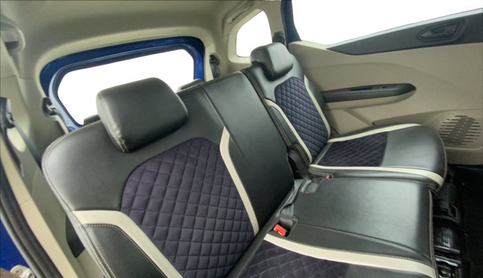 2020 Renault TRIBER RXT AMT, Petrol, Automatic, 34,872 km, Right Side Rear Door Cabin