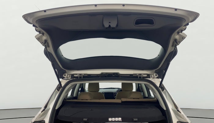 2017 Jeep Compass LONGITUDE 2.0 DIESEL, Diesel, Manual, 1,27,577 km, Boot Door Open