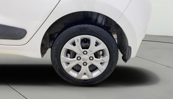 2016 Hyundai Grand i10 SPORTZ 1.1 CRDI, Diesel, Manual, 62,051 km, Left Rear Wheel