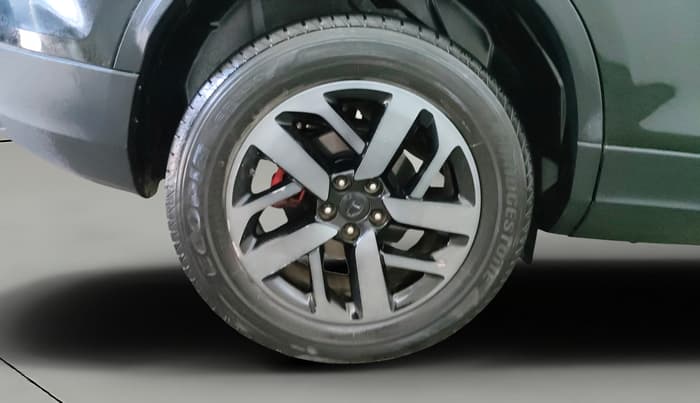 2023 Tata Safari XZ PLUS 2.0L RED DARK EDITION 7 STR MT, Diesel, Manual, 38,406 km, Right Rear Wheel