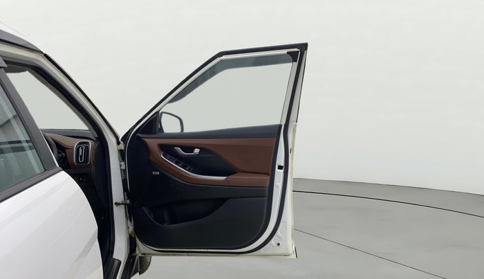 2022 Hyundai ALCAZAR PLATINUM(O) 7STR 1.5 AT, Diesel, Automatic, 55,307 km, RHS Front Door