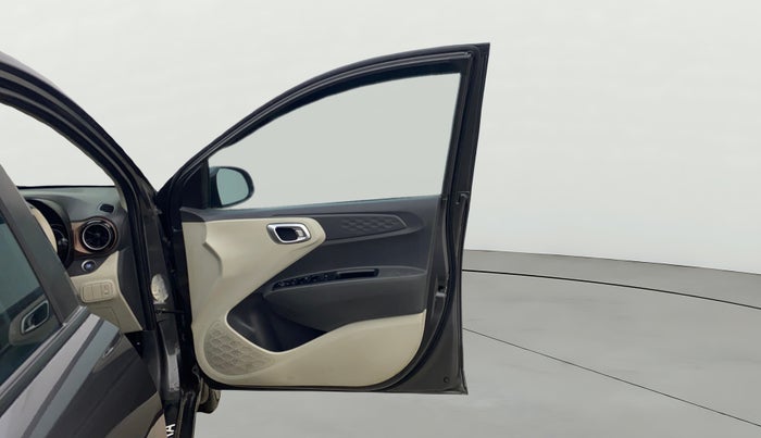 2020 Hyundai AURA SX 1.2, Petrol, Manual, 82,952 km, RHS Front Door