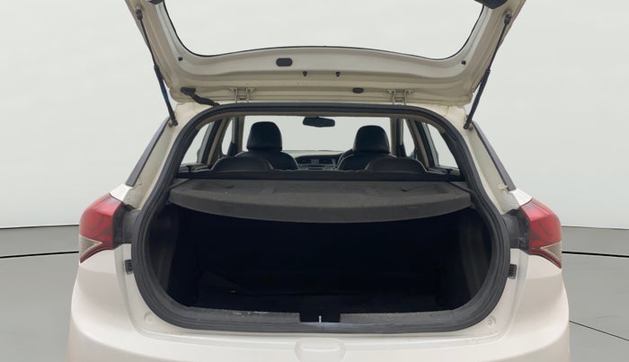 2014 Hyundai Elite i20 SPORTZ 1.4 CRDI, Diesel, Manual, 77,398 km, Boot Open Zoomed View