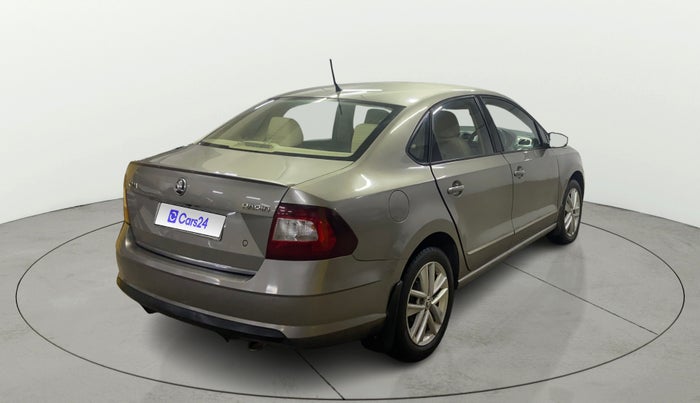 2019 Skoda Rapid STYLE 1.6 MPI AT, Petrol, Automatic, 88,774 km, Right Back Diagonal