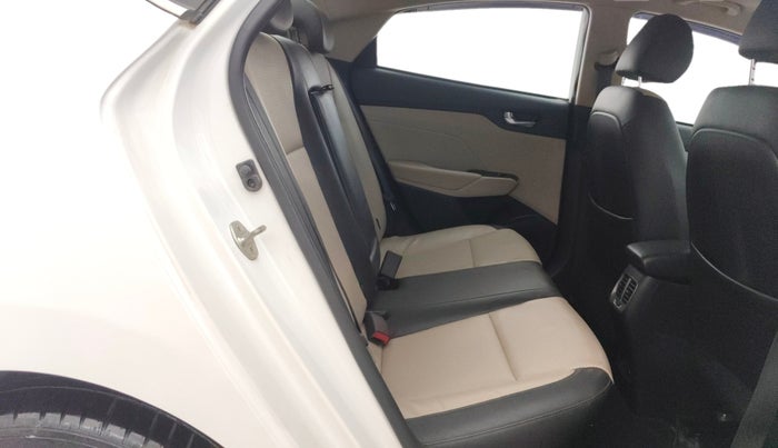 2019 Hyundai Verna 1.6 VTVT SX O, Petrol, Manual, 78,609 km, Right Side Rear Door Cabin