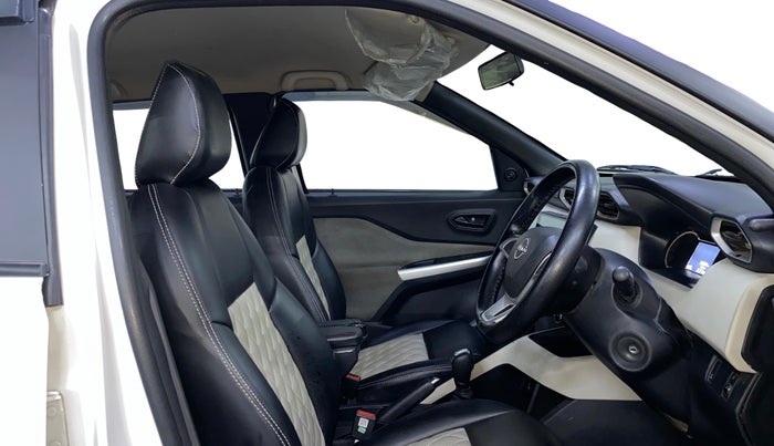 2024 Nissan MAGNITE  XE AMT EZ Shift, Petrol, Automatic, 33,642 km, Right Side Front Door Cabin