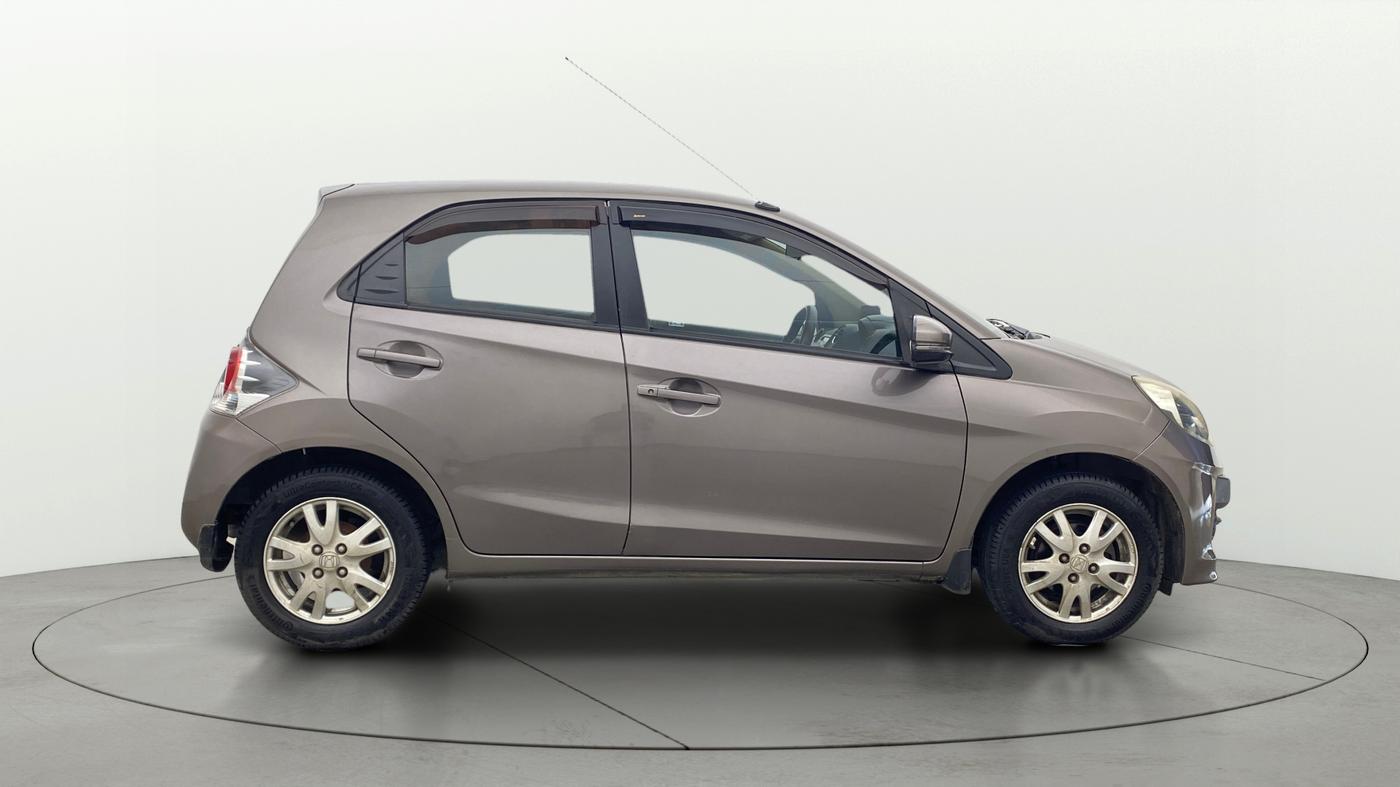 2016 Honda Brio VX AT, Petrol, Automatic, 72,722 km, Right Side View