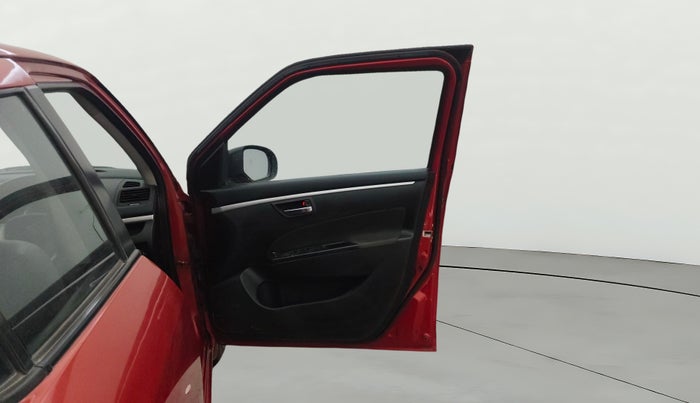 2013 Maruti Swift VXI, Petrol, Manual, 77,175 km, RHS Front Door