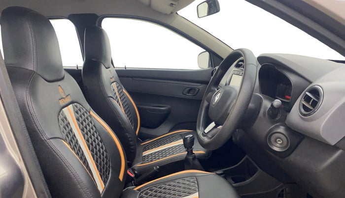 2018 Renault Kwid RXT 1.0, Petrol, Manual, 64,559 km, Right Side Front Door Cabin