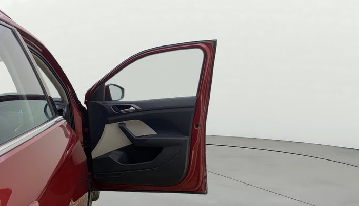 2022 Volkswagen TAIGUN TOPLINE 1.0 TSI AT, Petrol, Automatic, 44,910 km, RHS Front Door