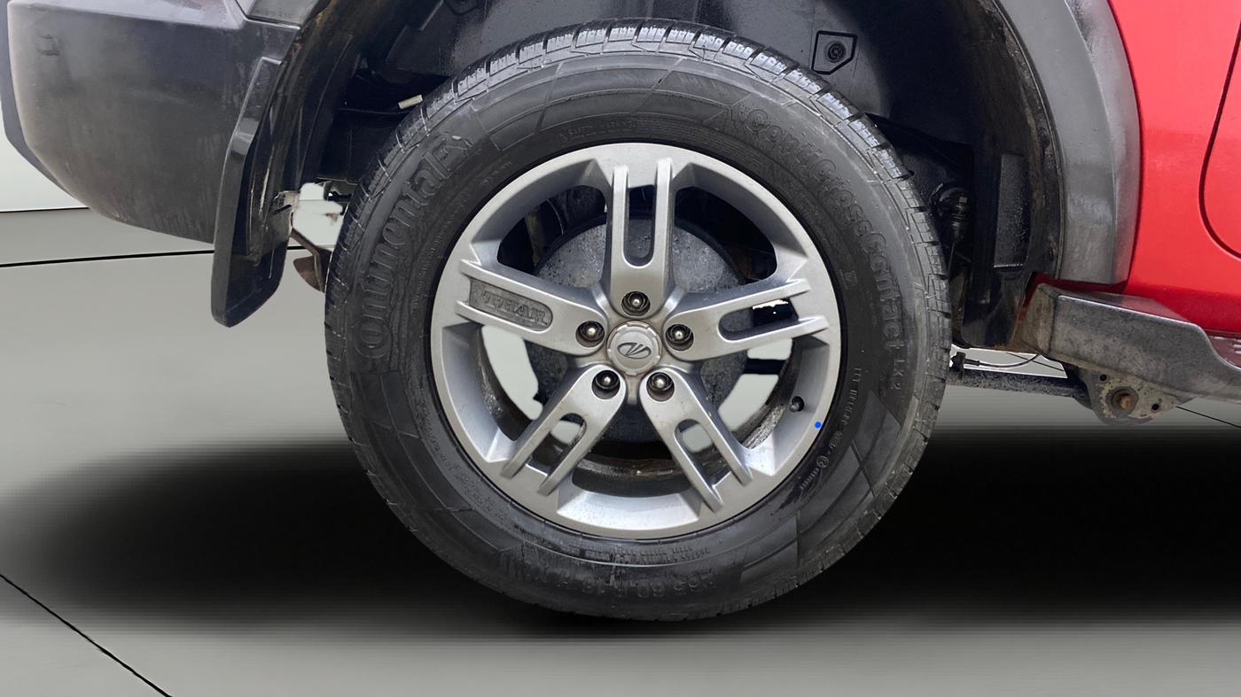 2020 Mahindra Thar LX D 4WD MT CONVERTIBLE, Diesel, Manual, 80,574 km, Right Rear Wheel