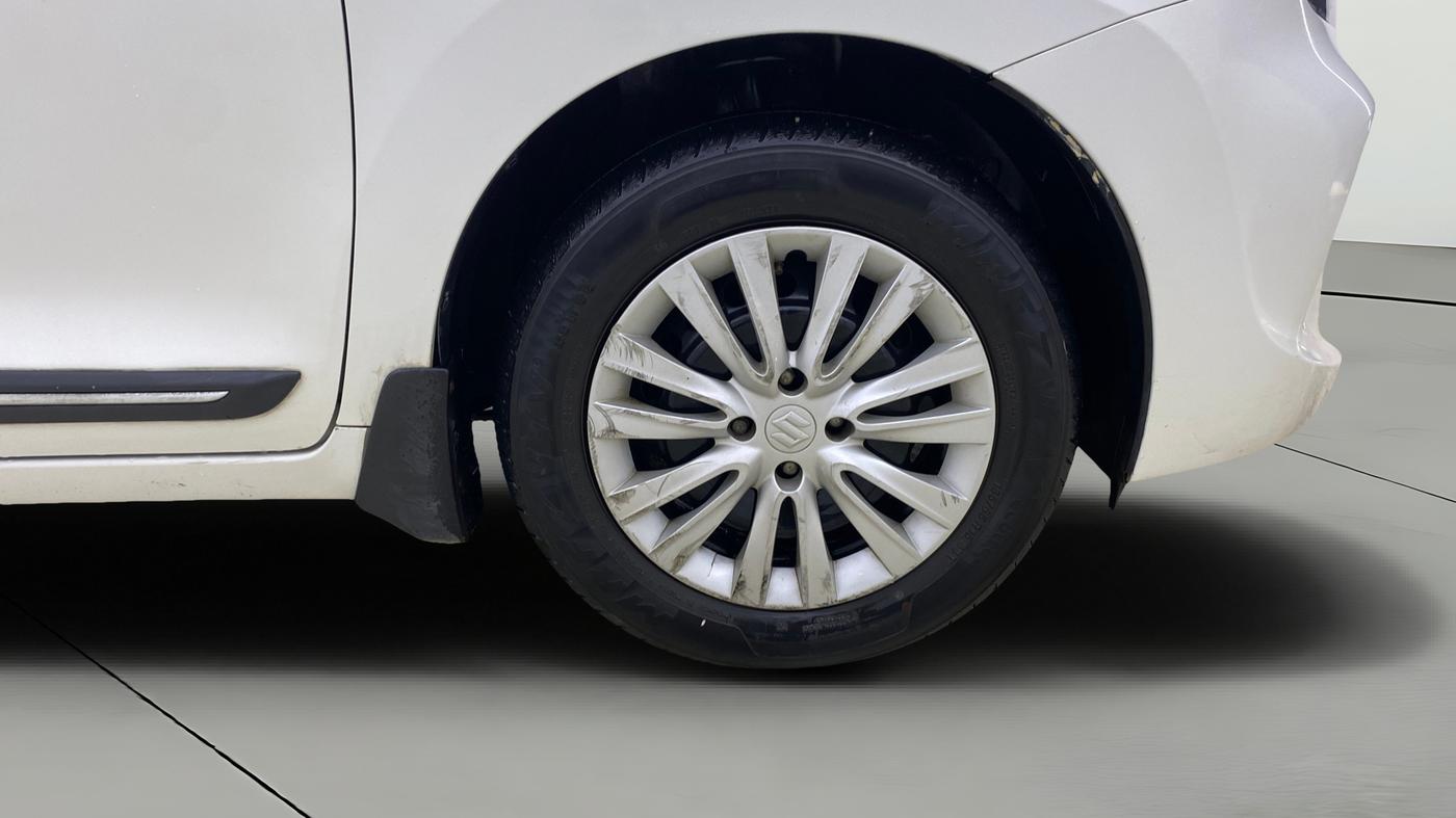 2022 Maruti Baleno DELTA PETROL 1.2, Petrol, Manual, 25,025 km, Right Front Wheel
