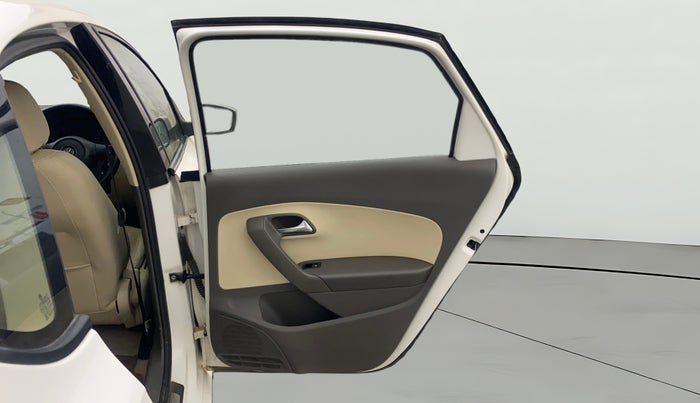 2013 Volkswagen Vento HIGHLINE 1.6 MPI, Petrol, Manual, 1,25,412 km, RHS Rear Door