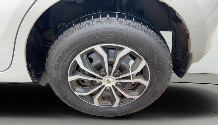 2018 Maruti Swift VXI, Petrol, Manual, 73,964 km, Left Rear Wheel